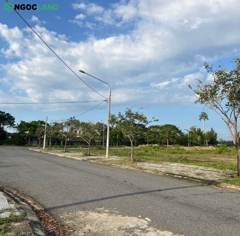 171,5m2 khu đô thị số 4 Điện Ngọc