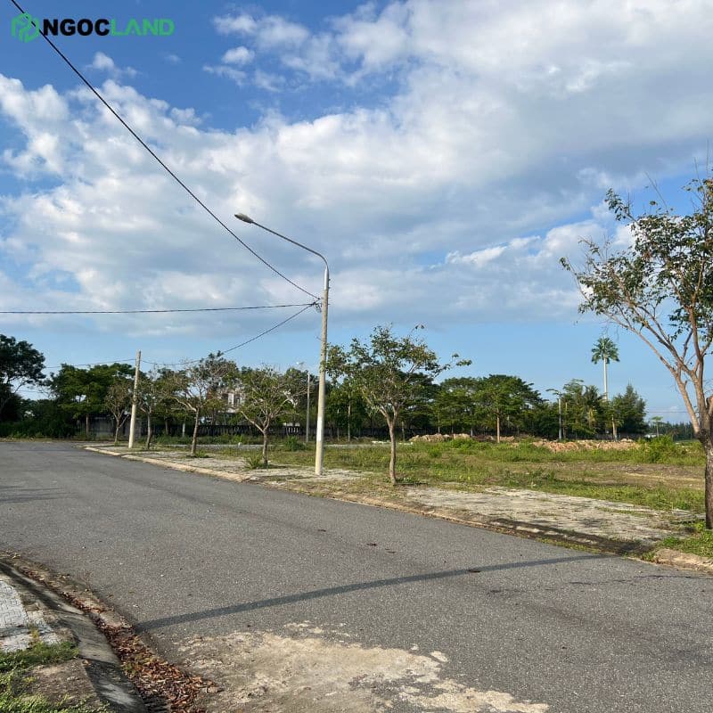 171,5m2 khu đô thị số 4 Điện Ngọc