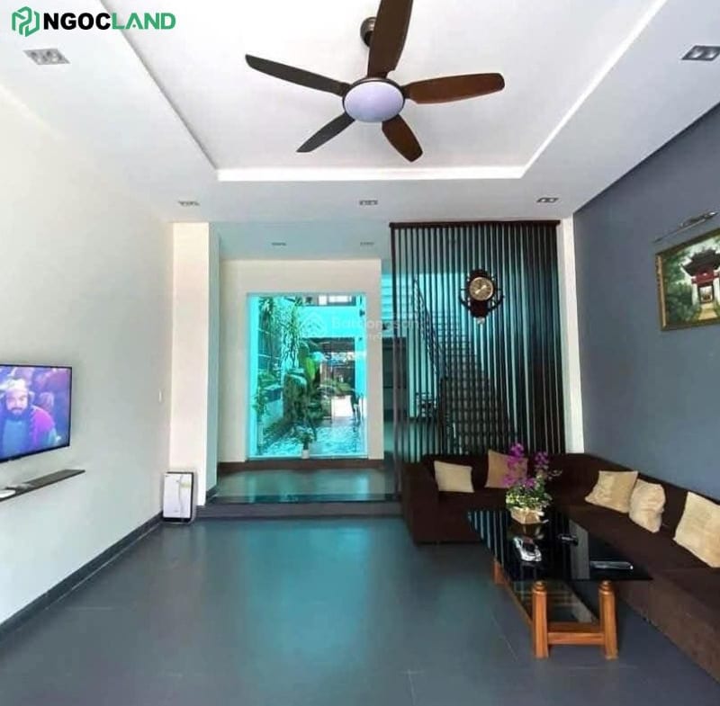Cho thuê nhà đường Nguyễn Xuân Khoát